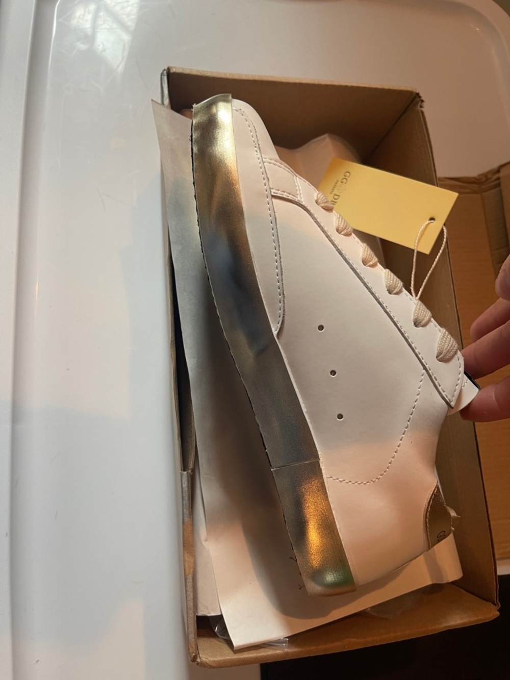 Golden star sneaker with Black Branded Dust Bag - Picture 5 of 9